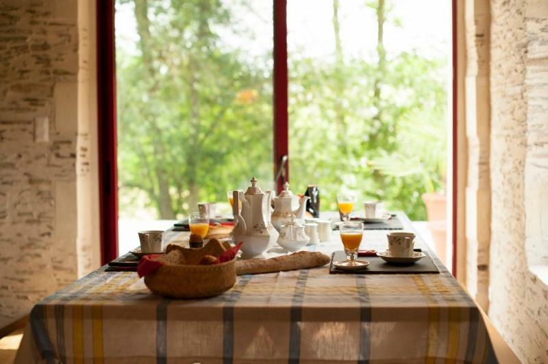 Saint-Mélaine-sur-Aubance Moulin De Gaubourg Bed & Breakfast エクステリア 写真